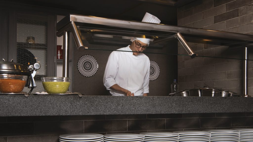 costes del mobiliario de una dark kitchen